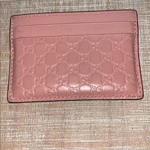 Gucci card holder! In amazing condition!